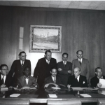 Podpisanie Konwencji ONZ w sprawie Zapobiegania i Karania Zbrodni Ludobójstwa 1948. Rafał Lemkin stoi pierwszy z prawej